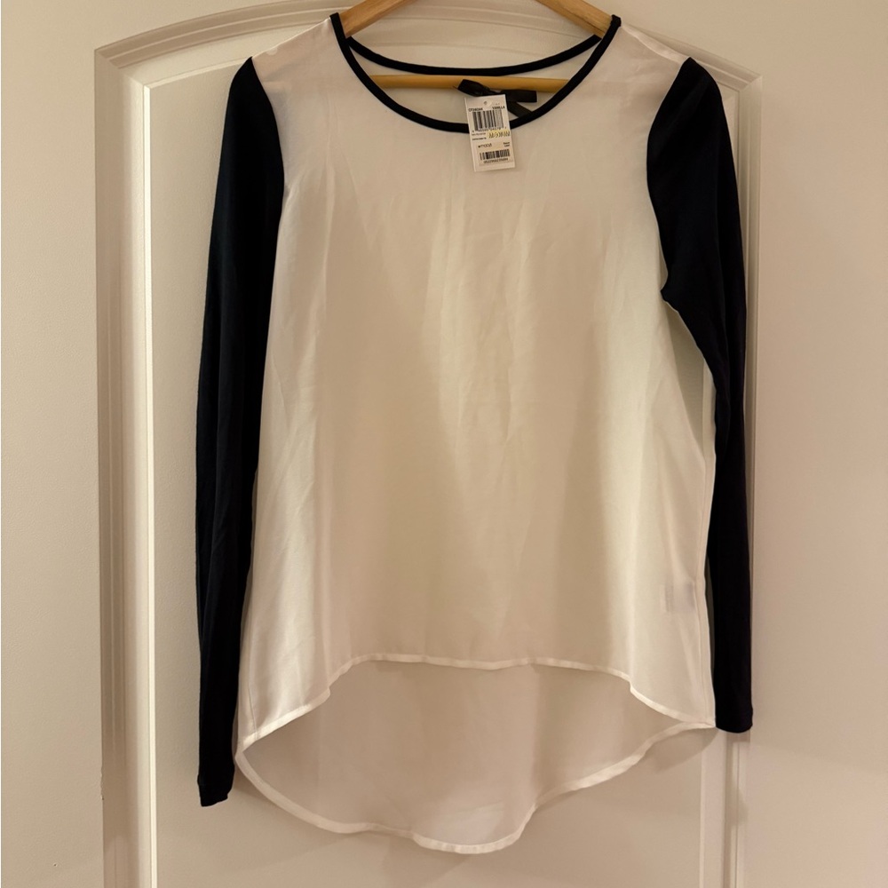 Long Sleeve T-Shirt in White and Black